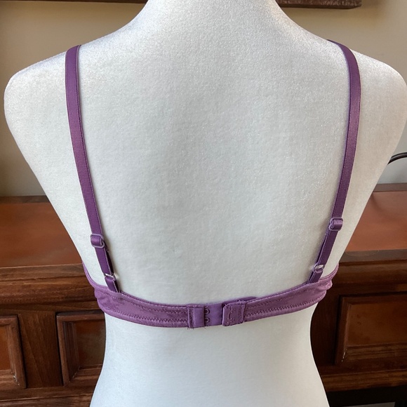 Lace Lightly Padded Bra. Lavender. Size 34C - Picture 5 of 6